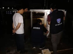 活性炭吸附箱內(nèi)藏貓膩？罰！